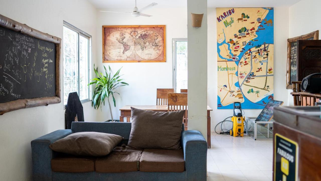 Ostello Tulia House Backpackers Mombasa Esterno foto