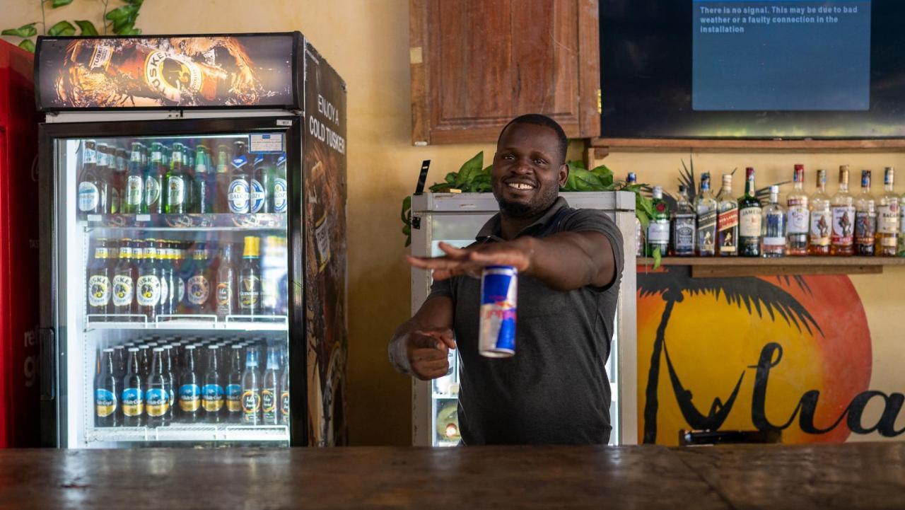 Ostello Tulia House Backpackers Mombasa Esterno foto