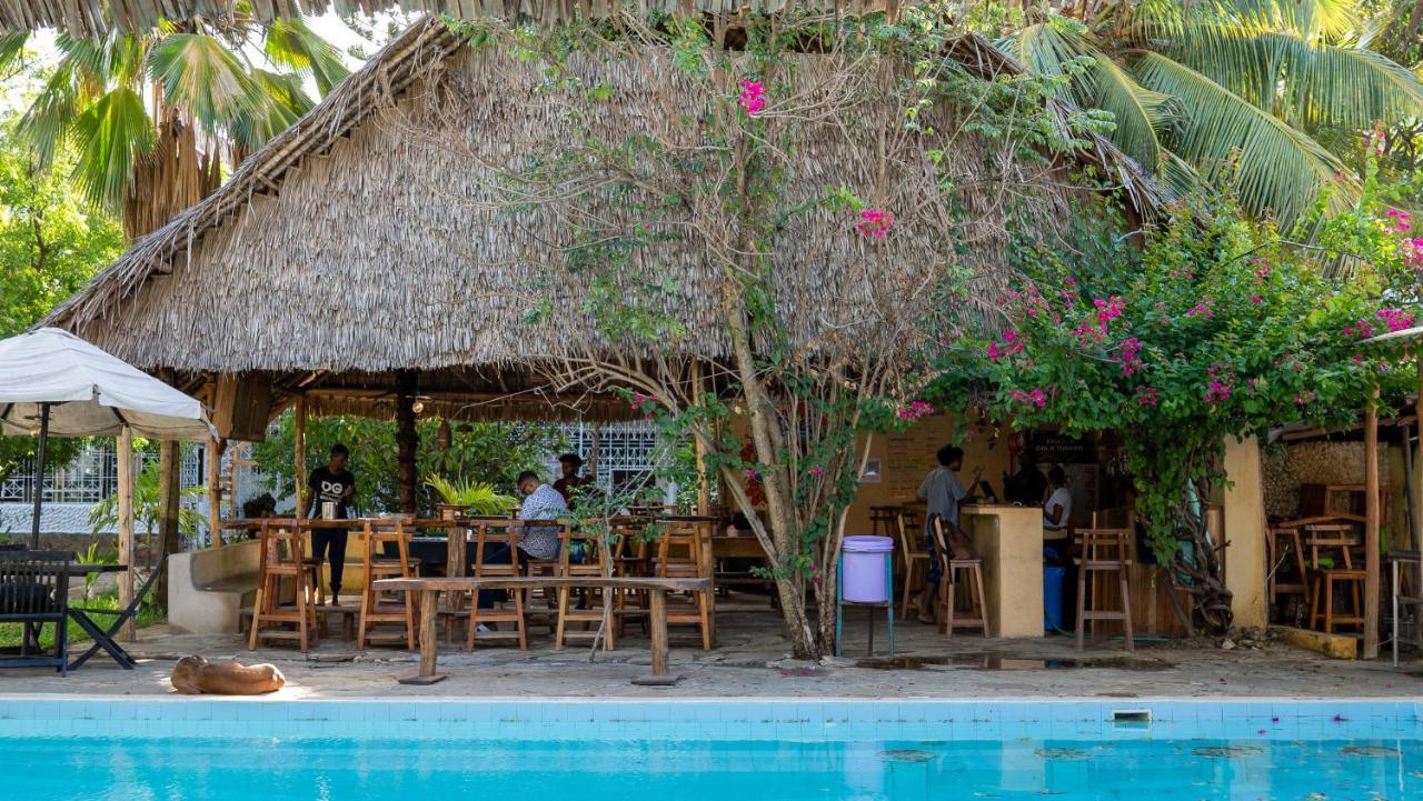 Ostello Tulia House Backpackers Mombasa Esterno foto
