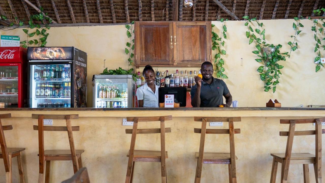 Ostello Tulia House Backpackers Mombasa Esterno foto