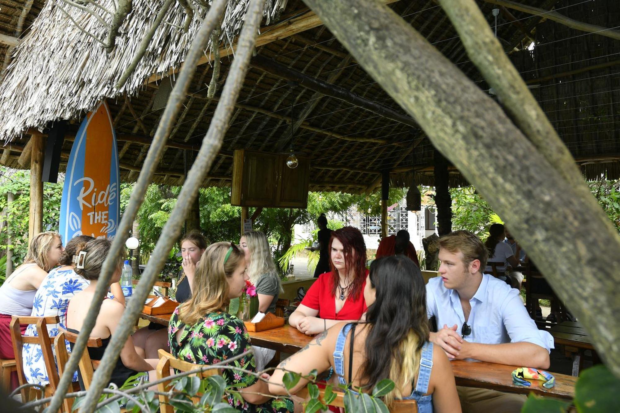 Ostello Tulia House Backpackers Mombasa Esterno foto