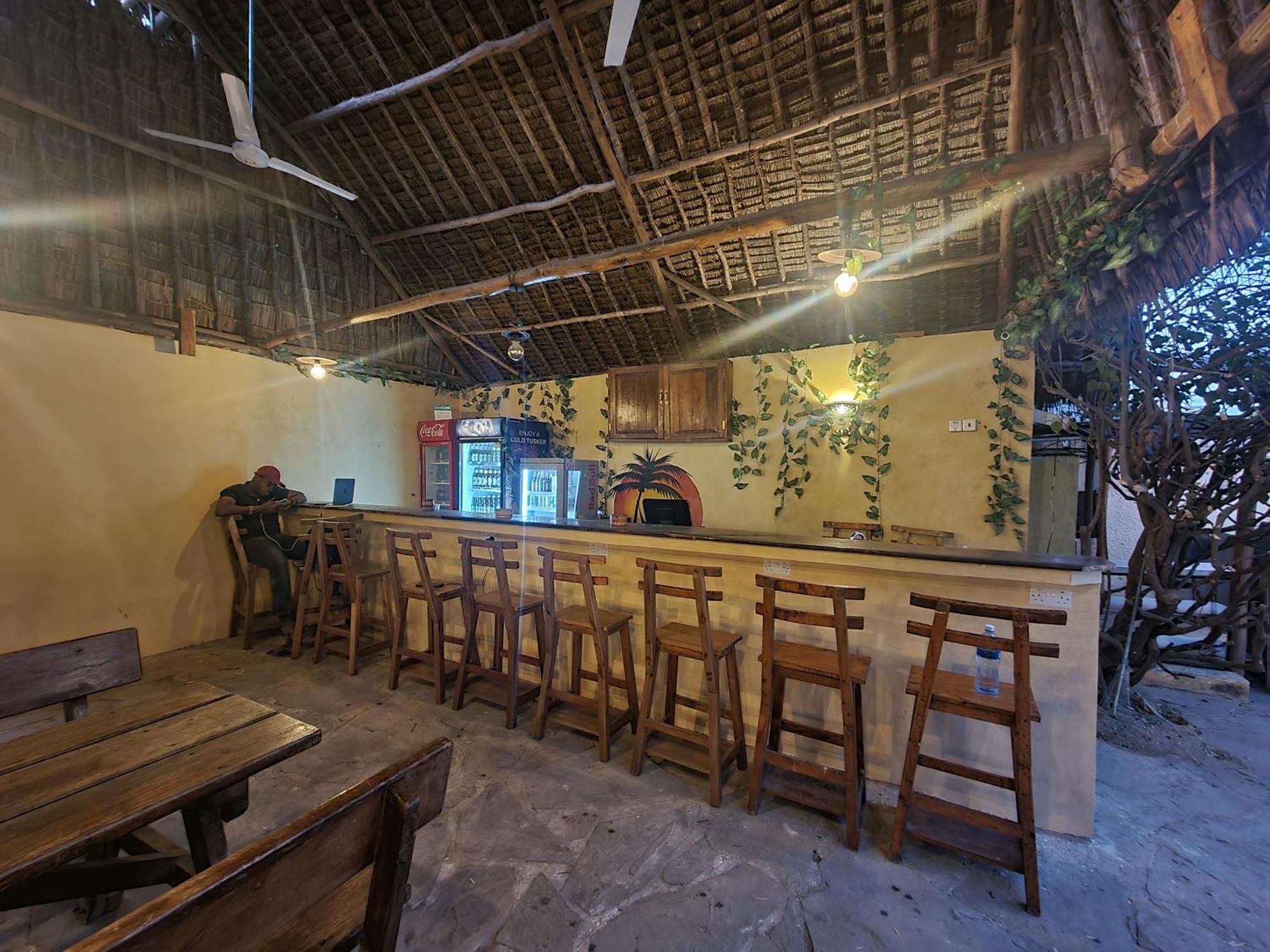 Ostello Tulia House Backpackers Mombasa Esterno foto
